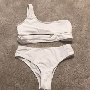 SHEIN - Girls One Shoulder Slit Bikini - White